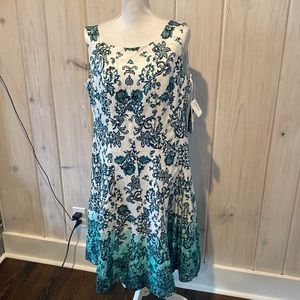 Chetta b white and green dress nwt